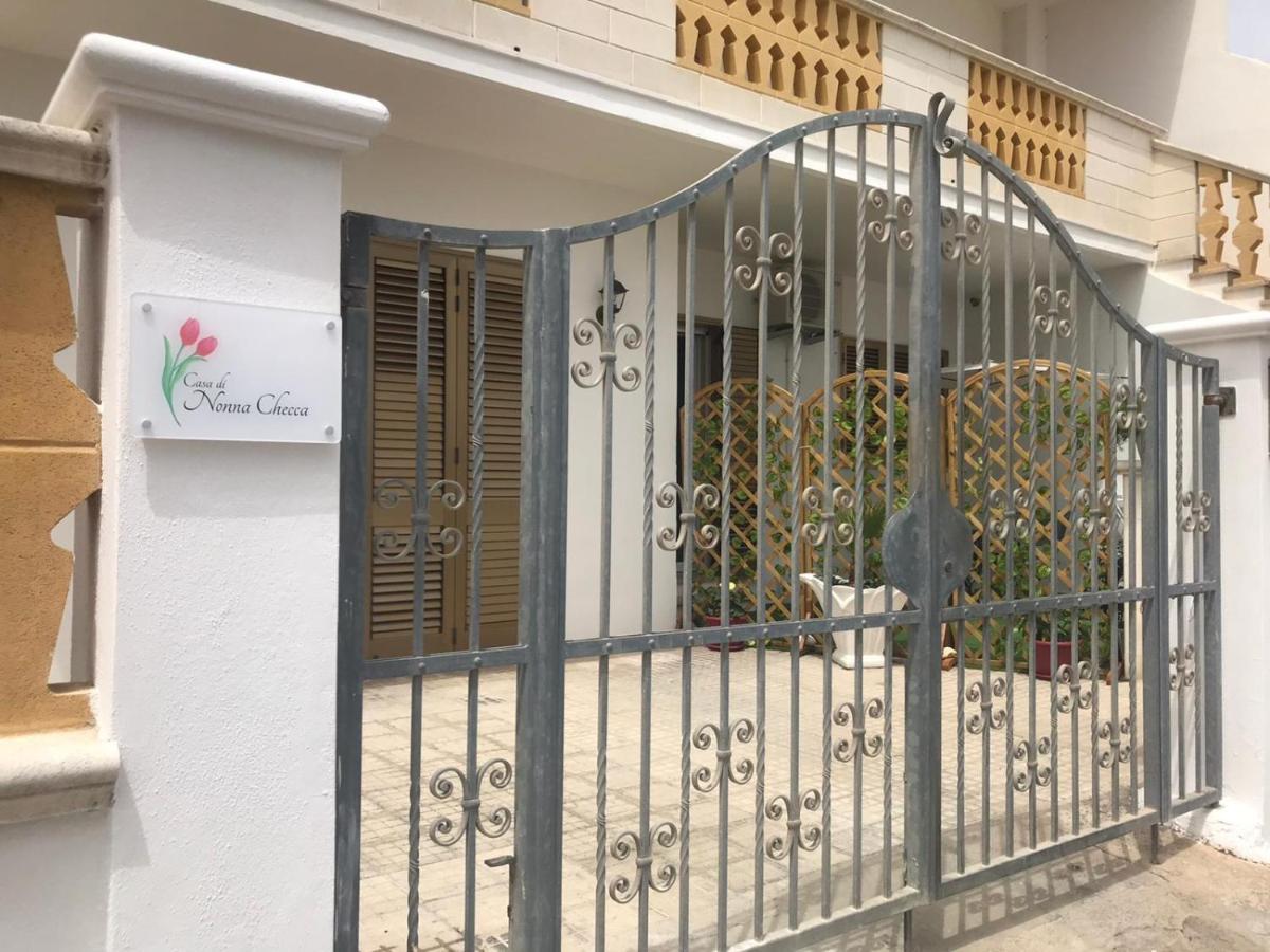 Casa Di Nonna Checca Panzió Santa Maria di Leuca Kültér fotó