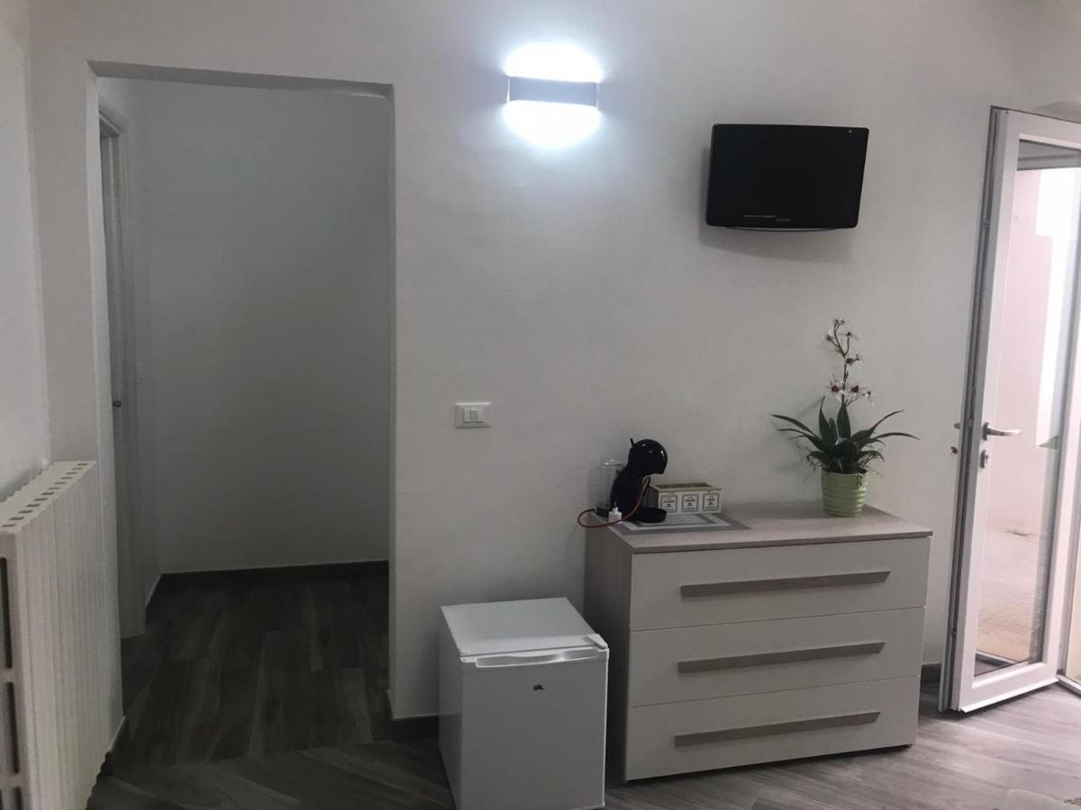 Casa Di Nonna Checca Panzió Santa Maria di Leuca Kültér fotó